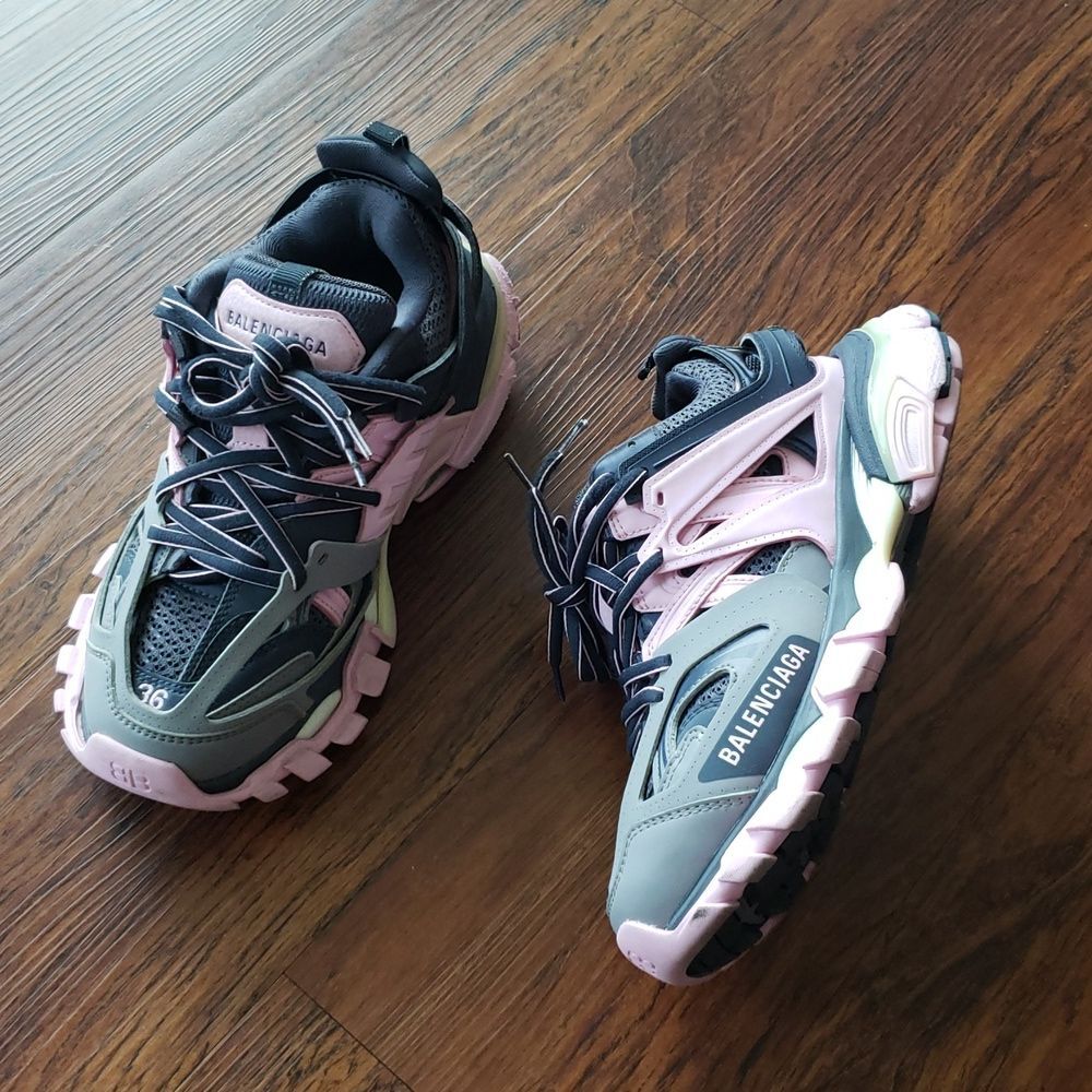 Balenciaga Pink Gray Edgy Feminine Old Money Y2K Fashion Comfy Sneakers Size 6